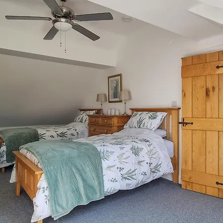 Holiday home Beacon Ivegill